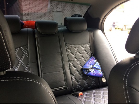 Авточехлы на Geely Emgrand