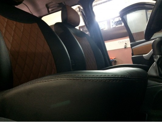 Авточехлы на Lada Largus