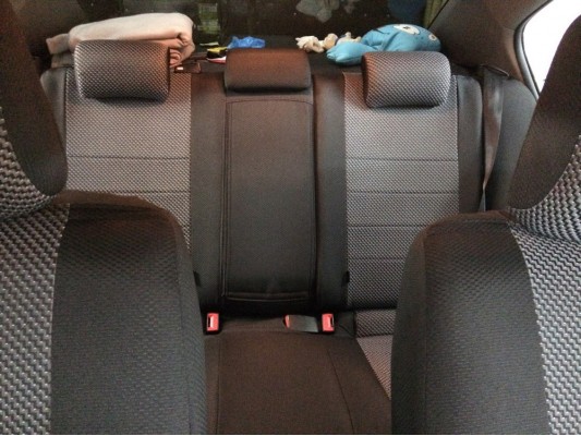 Авточехлы на Toyota Avensis T27