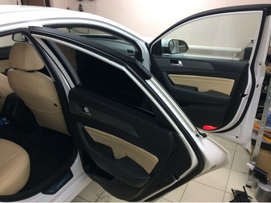 Перетяжка дверных карт